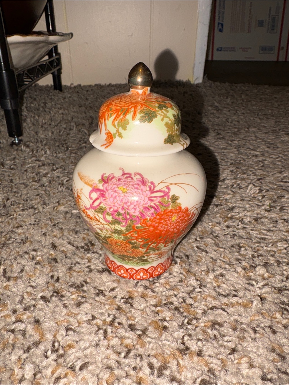 Vintage Shibata Japan hand painted floral ceramic ginger jar 4 1/2 inches tall